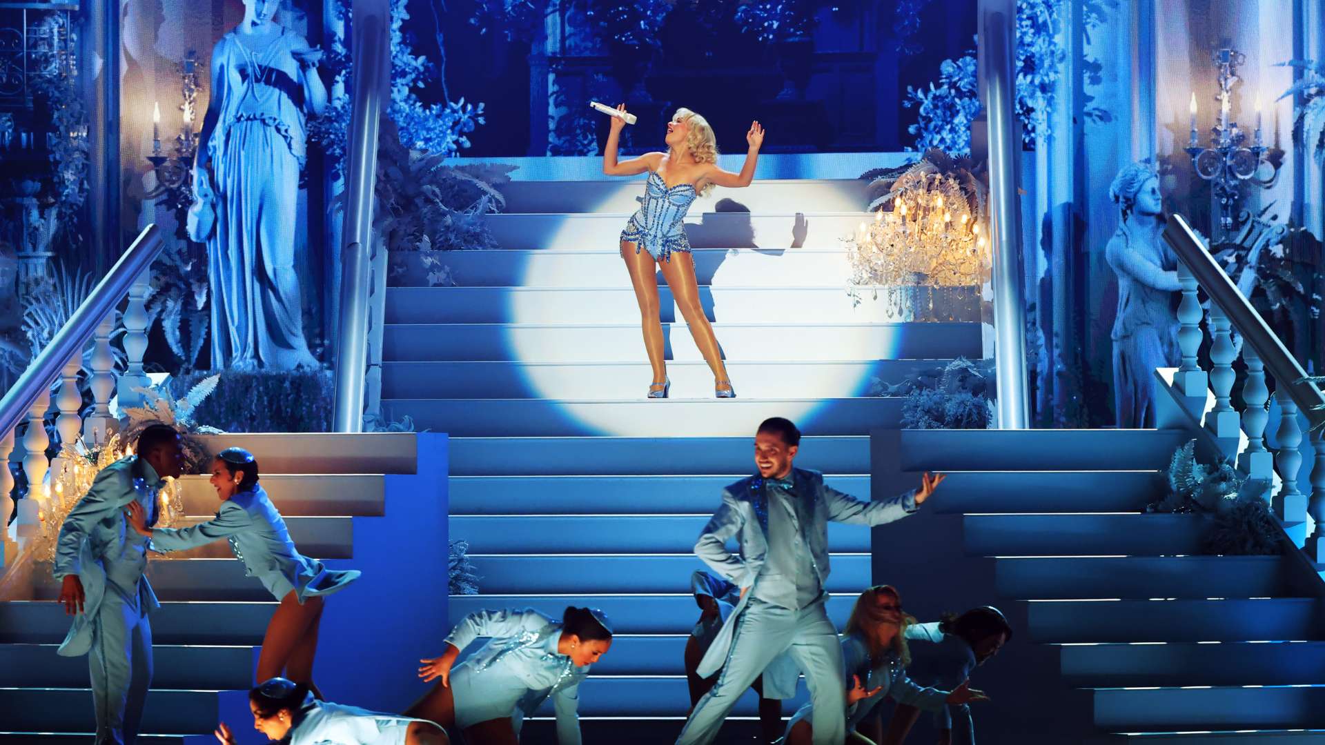 但考虑到罗 但考虑到罗